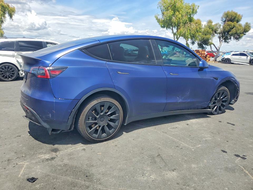 2022 Tesla Model y VIN 7SAYGDEE6NF339593 COPART salvage auction — SIDE, Ca - Salvage Certificate, sold $5,700 on 2026-07-08 (photo 3)