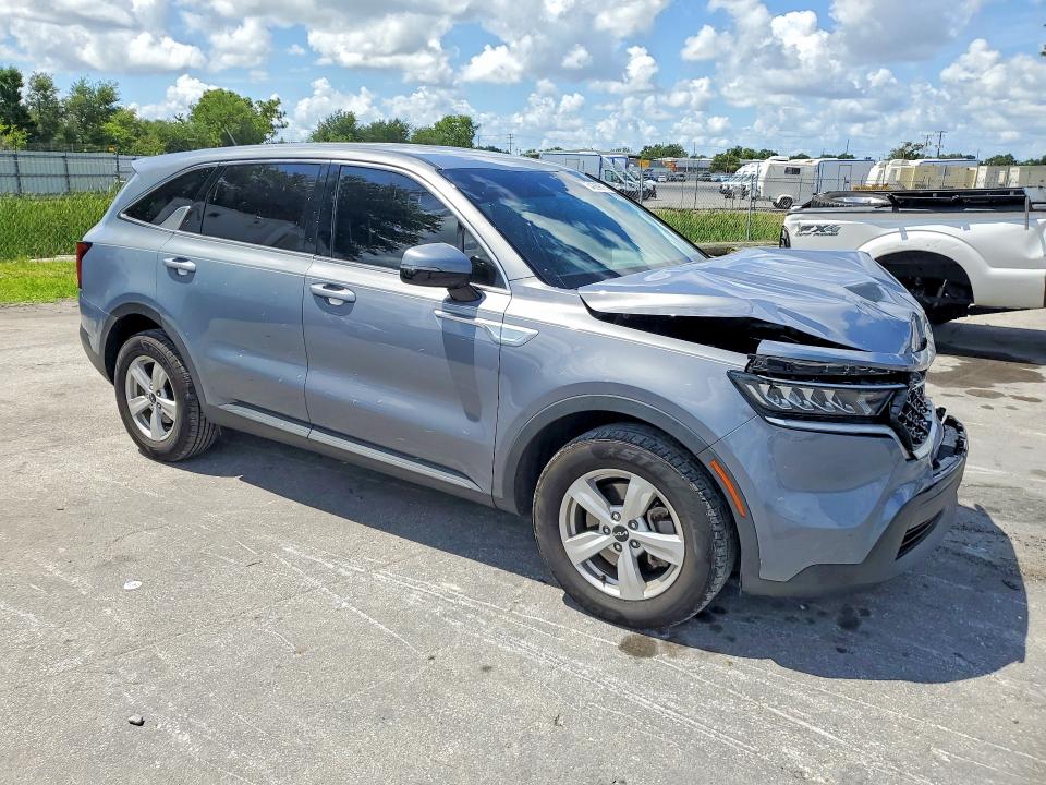 2023 Kia Sorento VIN 5XYRG4LC4PG226854 COPART salvage auction — FRONT END, Fl - Cert Of Title Slvg Rebuildable, sold $3,900 on 2026-07-30 (photo 4)
