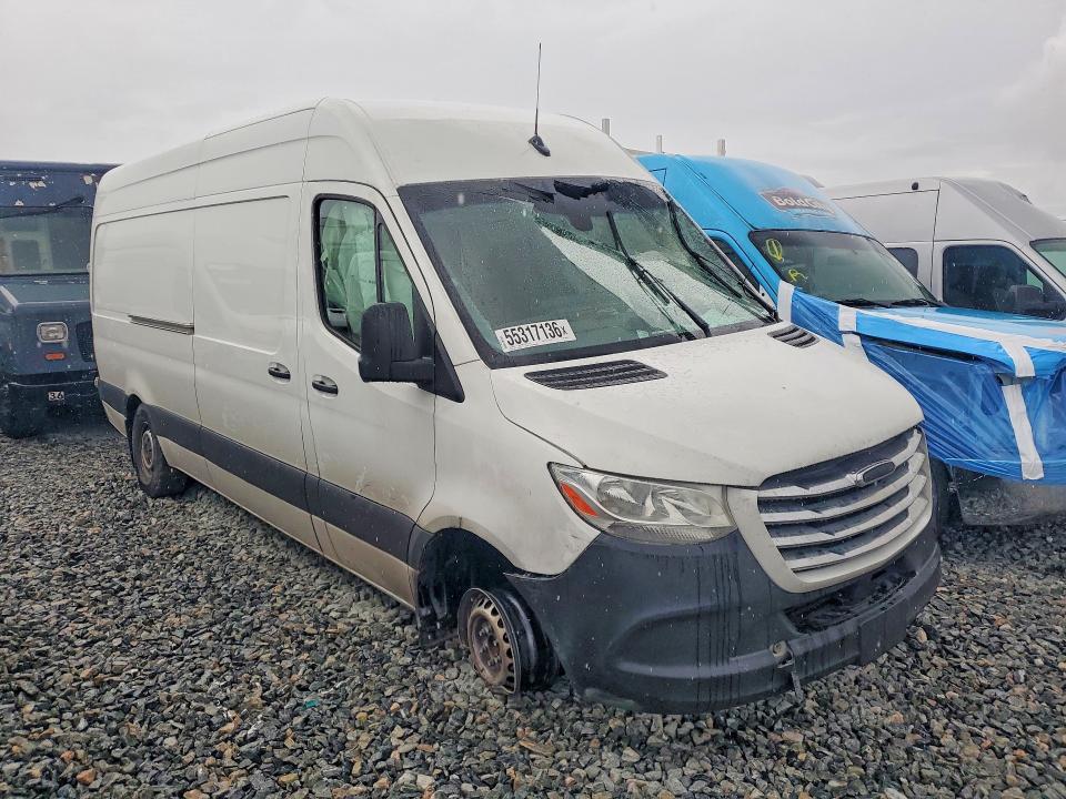 2019 Freightliner Sprinter 2500 VIN WDRPF1CDXKT009789 COPART salvage auction — ALL OVER, FL - CERT OF TITLE SLVG REBUILDABLE, sold $300 on 2026-07-29 (photo 4)