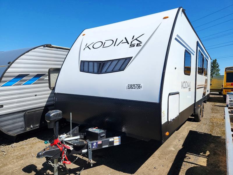 2022 Keystone Kodiak VIN 4YDTKDN28NJ970718 COPART salvage auction — SIDE, WA - VEHICLE CERT OF OWNERSHIP-TITL, sold $6,100 on 2026-07-09 (photo 2)
