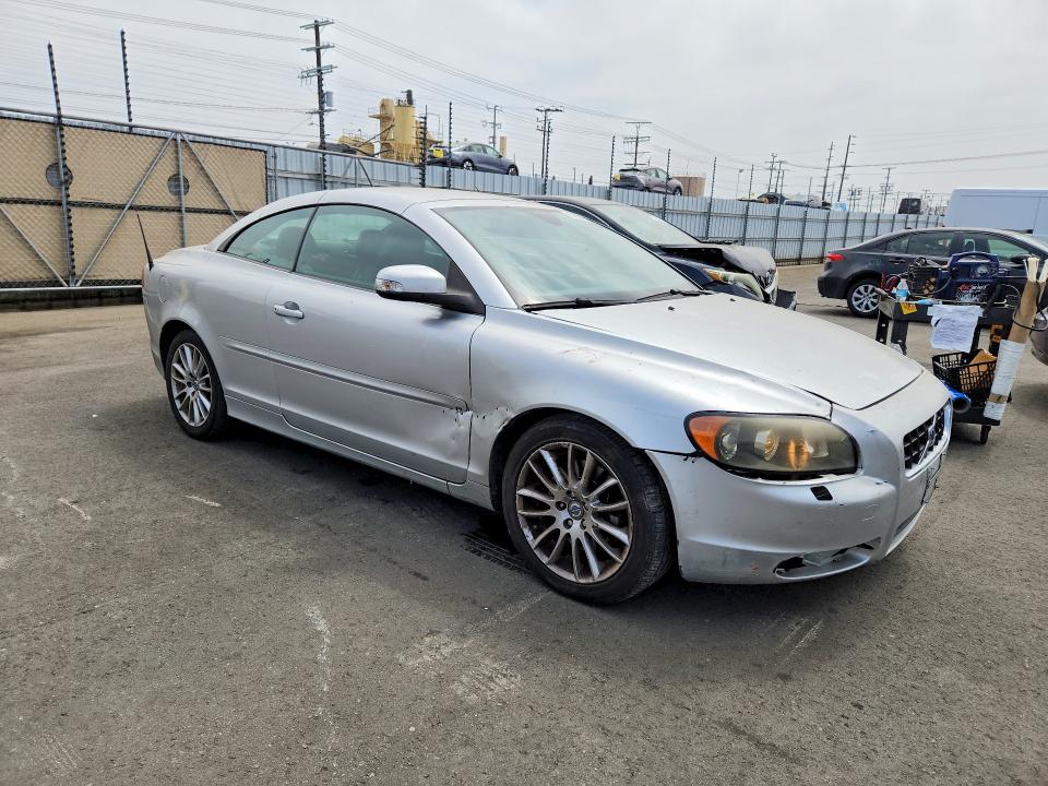 2009 Volvo C70 VIN YV1MC67219J070319 COPART salvage auction — MINOR DENT/SCRATCHES, Ca - Dis/Dlr/Exp Only Clean Title, sold $625 on 2026-07-29 (photo 4)
