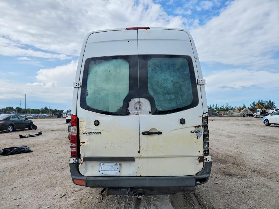 2007 Dodge Sprinter VIN WD0PE845475182505 COPART salvage auction — REAR END, Fl - Cert Of Title Slvg Rebuildable, sold $375 on 2026-07-30 (photo 6)