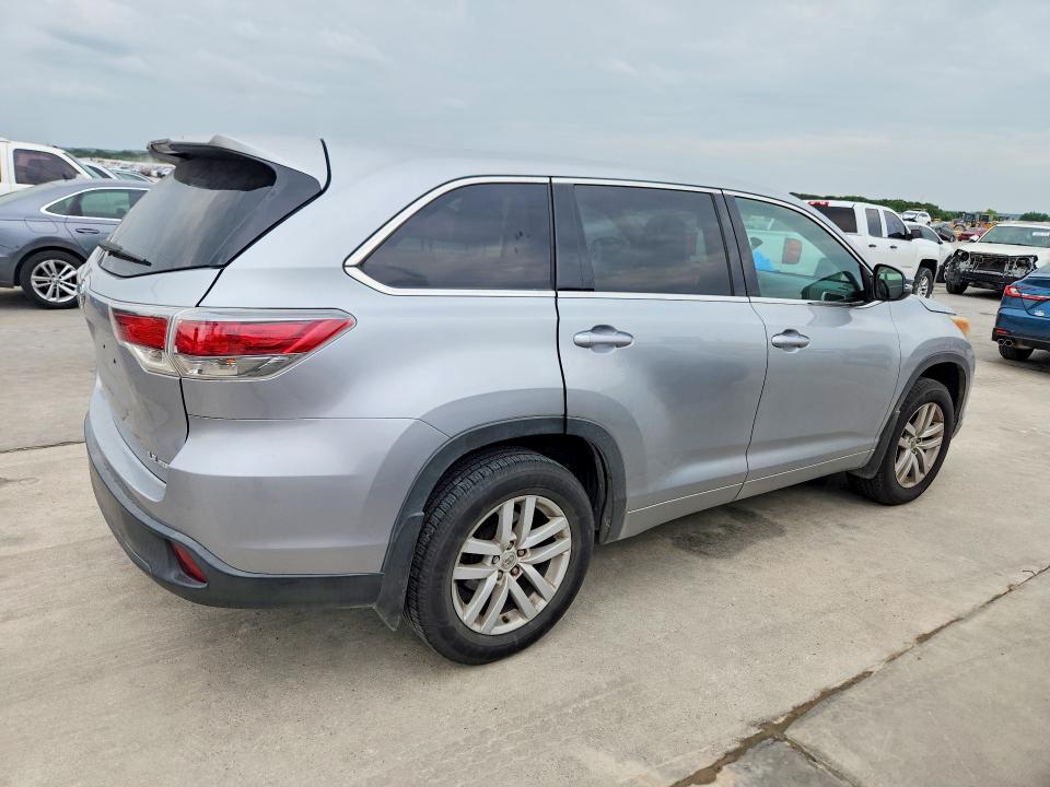 2015 Toyota Highlander VIN 5TDBKRFH2FS163548 COPART salvage auction — SIDE, Tx - Salvage Vehicle Title, sold $2,500 on 2026-07-27 (photo 3)