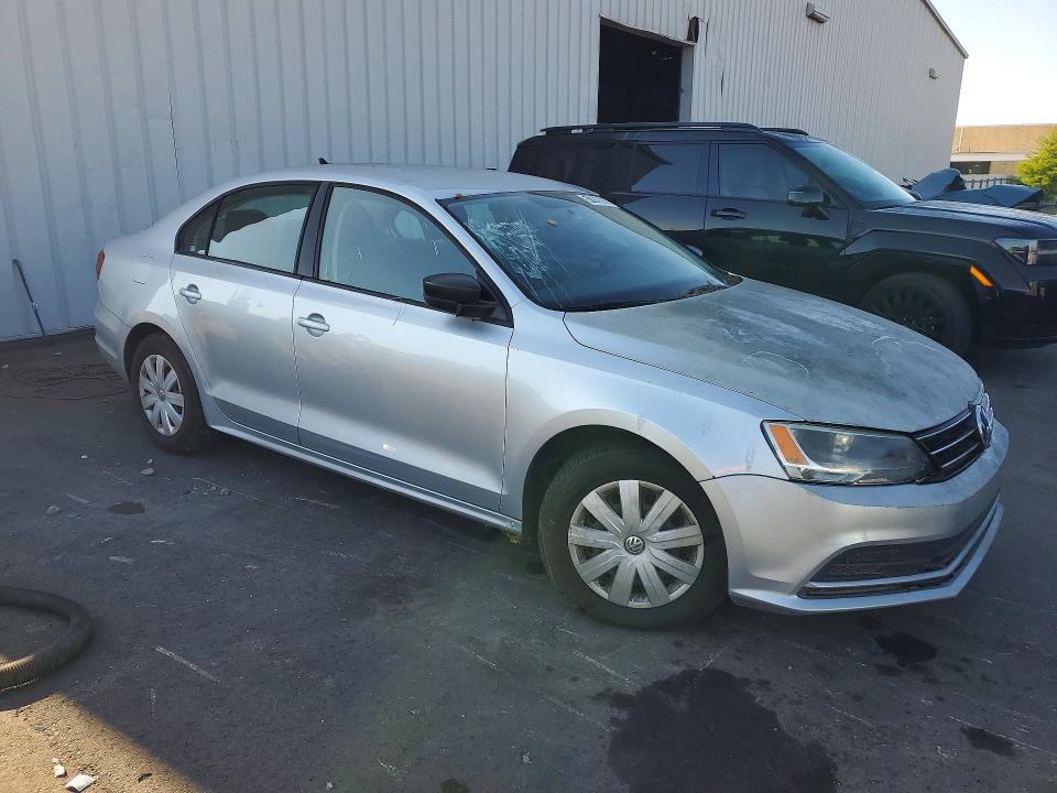 2015 Volkswagen Jetta VIN 3VW2K7AJ9FM417221 COPART salvage auction — MECHANICAL, Fl - Certificate Of Title, sold $675 on 2026-07-28 (photo 4)