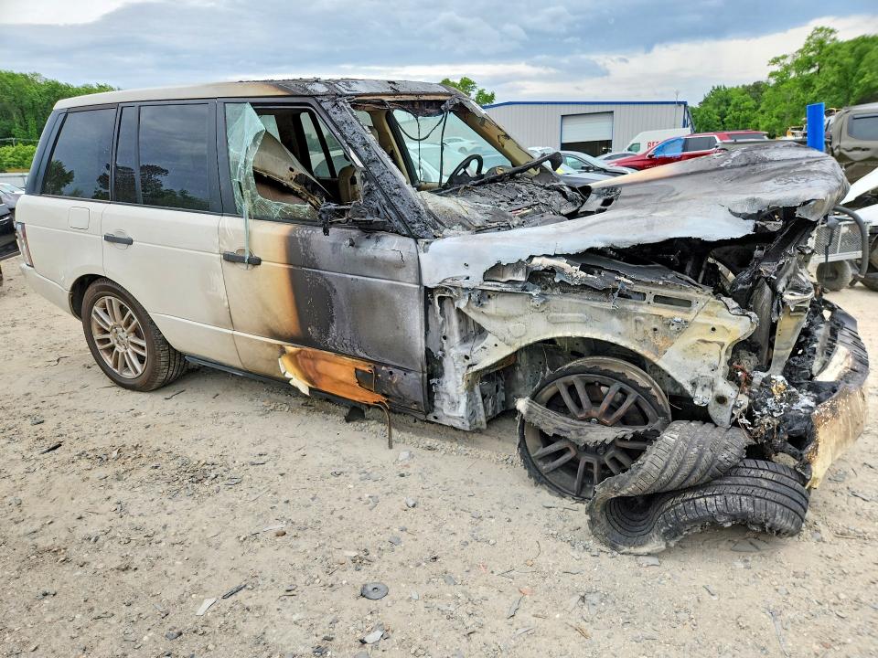 2010 Land rover RANGE ROVER VIN SALME1D40AA314712 COPART salvage auction — Burn Engine, Va - Cert Of Title-Rebuilt, sold $400 on 2026-07-07 (photo 4)