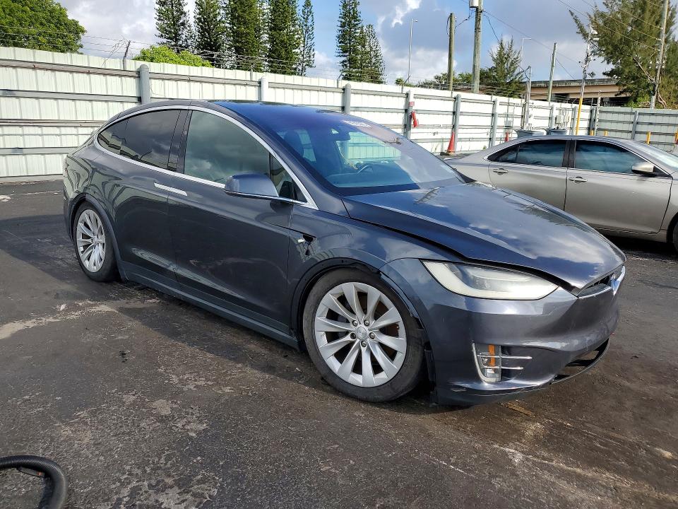 2017 Tesla Model x VIN 5YJXCDE29HF052215 COPART salvage auction — FRONT END, Fl - Certificate Of Title (P), sold $9,300 on 2026-07-21 (photo 4)