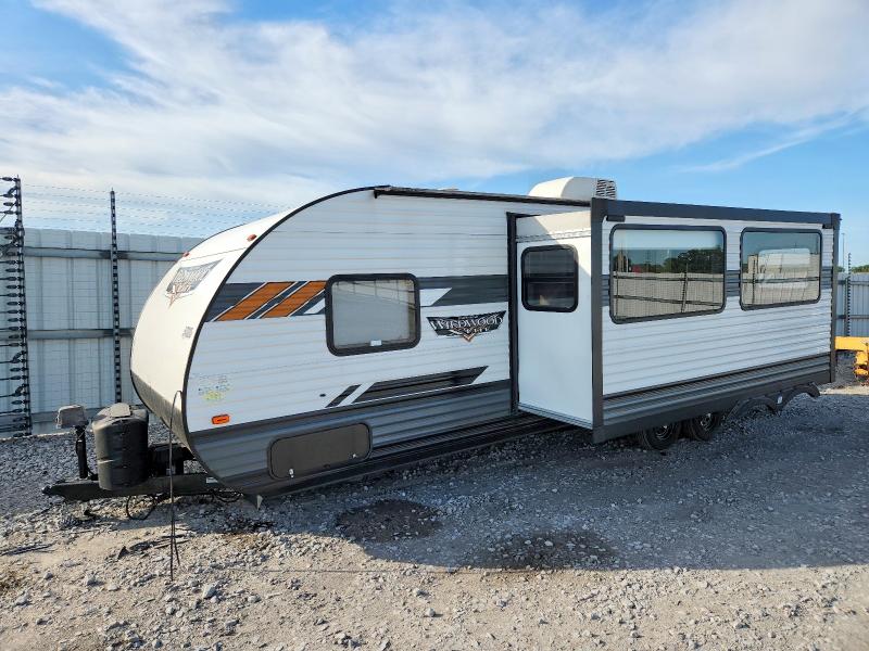 2021 Wildwood Trailer VIN 4X4TWDB28M7370430 COPART salvage auction — VANDALISM, IL - SALVAGE CERTIFICATE, sold $2,700 on 2026-07-15 (photo 2)