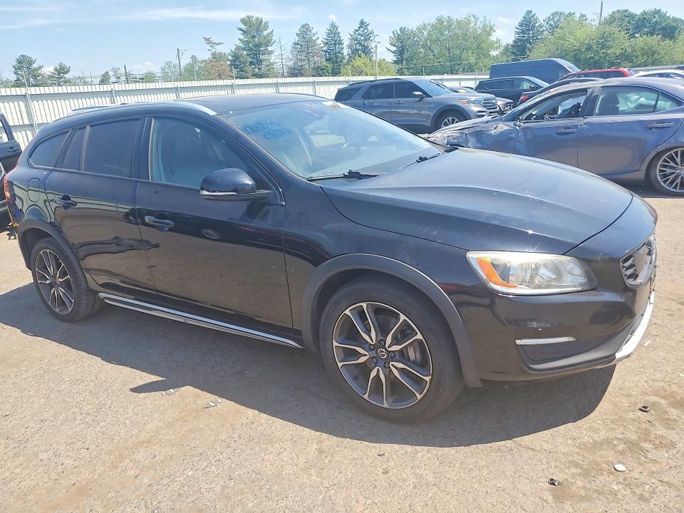 2018 Volvo V60 VIN YV440MWK4J2052882 COPART salvage auction — MECHANICAL, Pa - Cert Of Title (P), sold $3,800 on 2026-07-02 (photo 4)