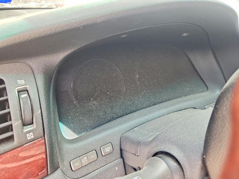 2010 Lexus Ls VIN JTHBL5EF2A5095464 COPART salvage auction — ALL OVER, TX - NONREPAIRABLE TITLE, sold $100 on 2026-07-28 (photo 9)