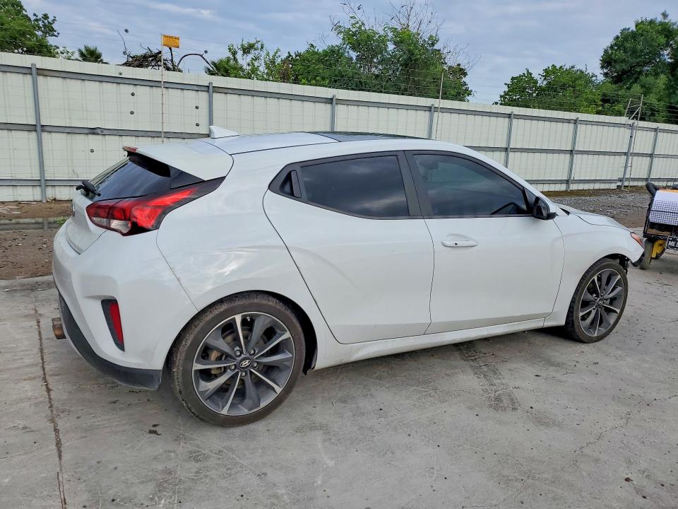2020 Hyundai Veloster VIN KMHTG6AF4LU024843 COPART salvage auction — FRONT END, TX - SALVAGE VEHICLE TITLE, sold $3,350 on 2026-08-01 (photo 3)