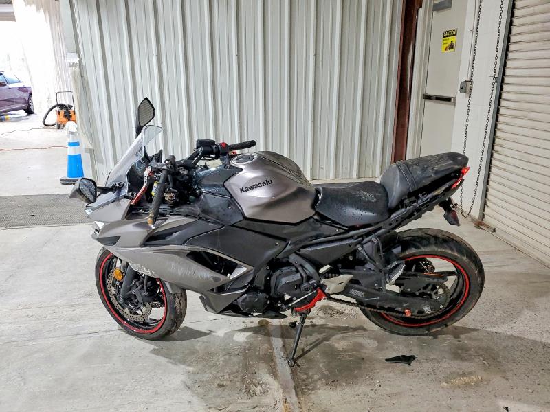 2021 Kawasaki VIN ML5EXEN13MDA37863 COPART salvage auction — SIDE, Id - Salvage Certificate Of Title, sold $1,000 on 2026-09-10 (photo 3)