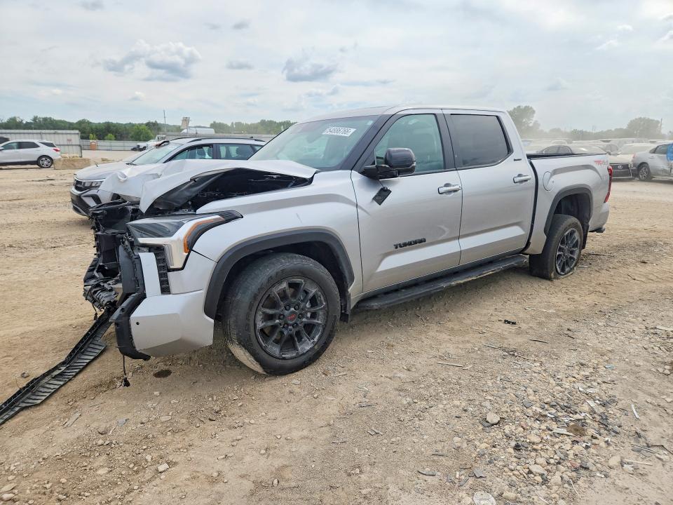 2025 Toyota Tundra VIN 5TFWA5DB2SX254416 COPART salvage auction — FRONT END, KS - CERT OF TITLE-SALVAGE (P), sold $425 on 2026-07-28 (photo 1)