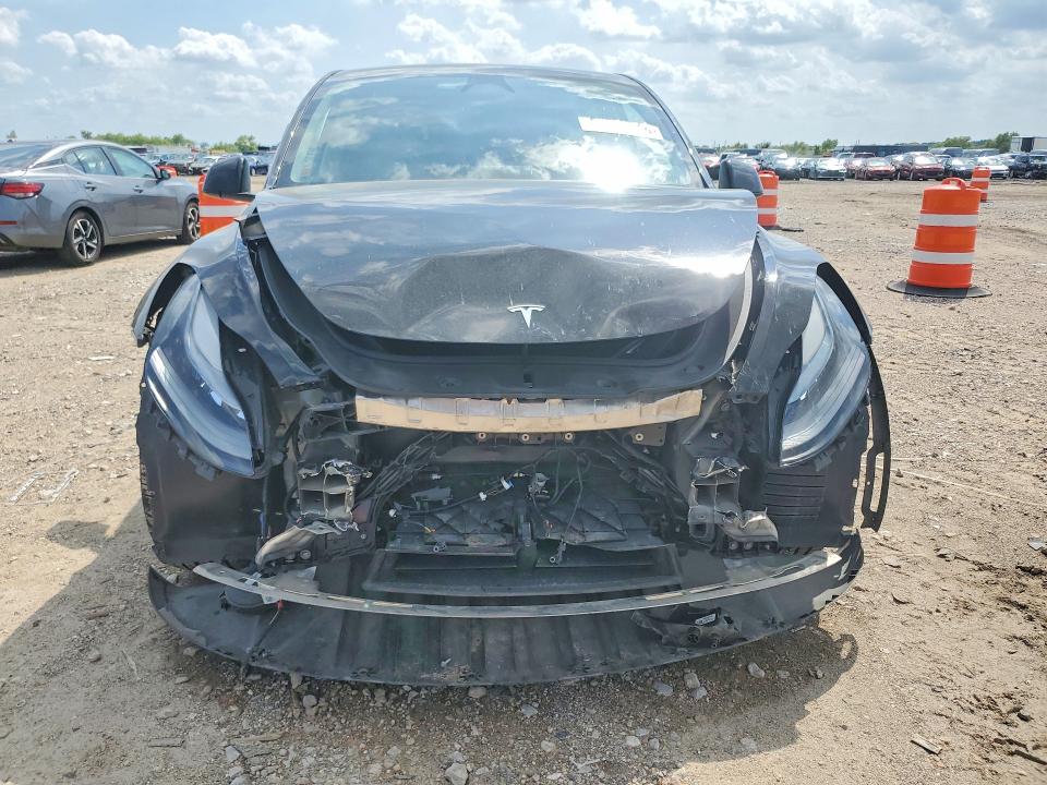 2025 Tesla VIN 7SAYGDEE9SA369468 COPART salvage auction — REAR END, Tx - Salvage Vehicle Title, sold $13,200 on 2026-07-03 (photo 5)