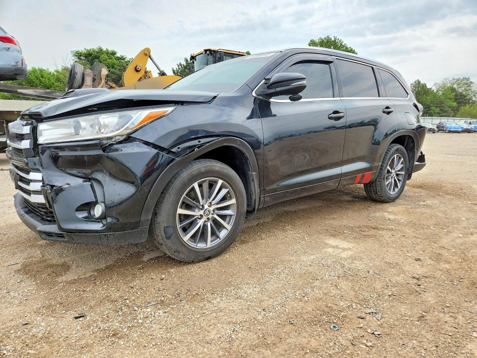 2018 Toyota VIN 5TDJZRFH9JS887267 COPART salvage auction — REAR END, Il - Salvage Certificate, sold $250 on 2026-07-21 (photo 1)