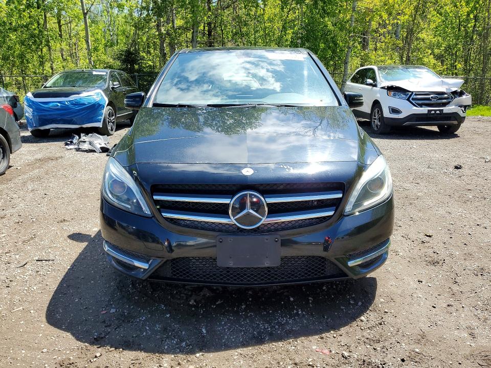 2014 Mercedes-benz VIN WDDMH4EB6EJ198263 COPART salvage auction — NORMAL WEAR, On - Permit No Brand - Unfit, sold $2,650 on 2026-08-11 (photo 5)
