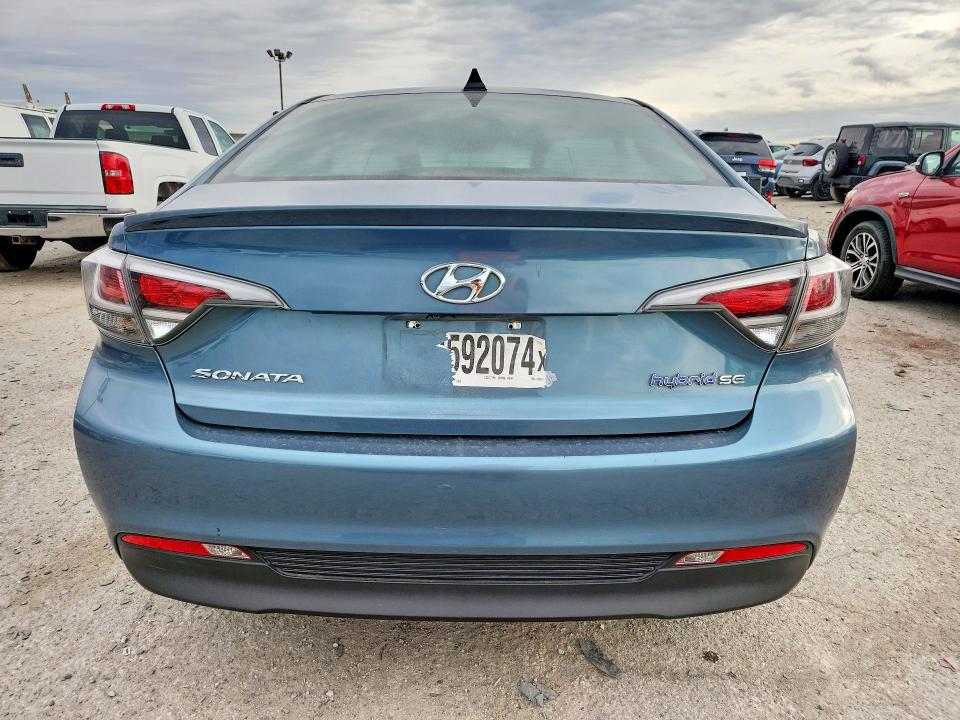 2016 Hyundai Sonata VIN KMHE24L16GA035315 COPART salvage auction — SIDE, In - Cert Of Title-Salvage Title, sold $650 on 2026-07-07 (photo 6)
