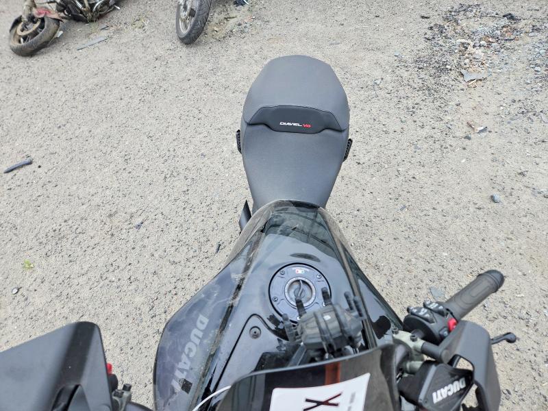 2023 Ducati Diavel VIN ZDMGAR1W1PB000563 COPART salvage auction — SIDE, Ma - Cert Of Title-Salvage, sold $4,950 on 2026-08-05 (photo 5)