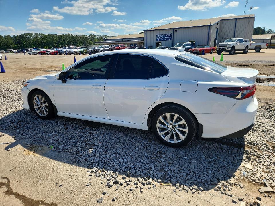 2023 Toyota Camry VIN 4T1C11AK4PU140423 COPART salvage auction — SIDE, Ms - Cert Of Title-Salvaged, sold $9,000 on 2026-07-03 (photo 2)