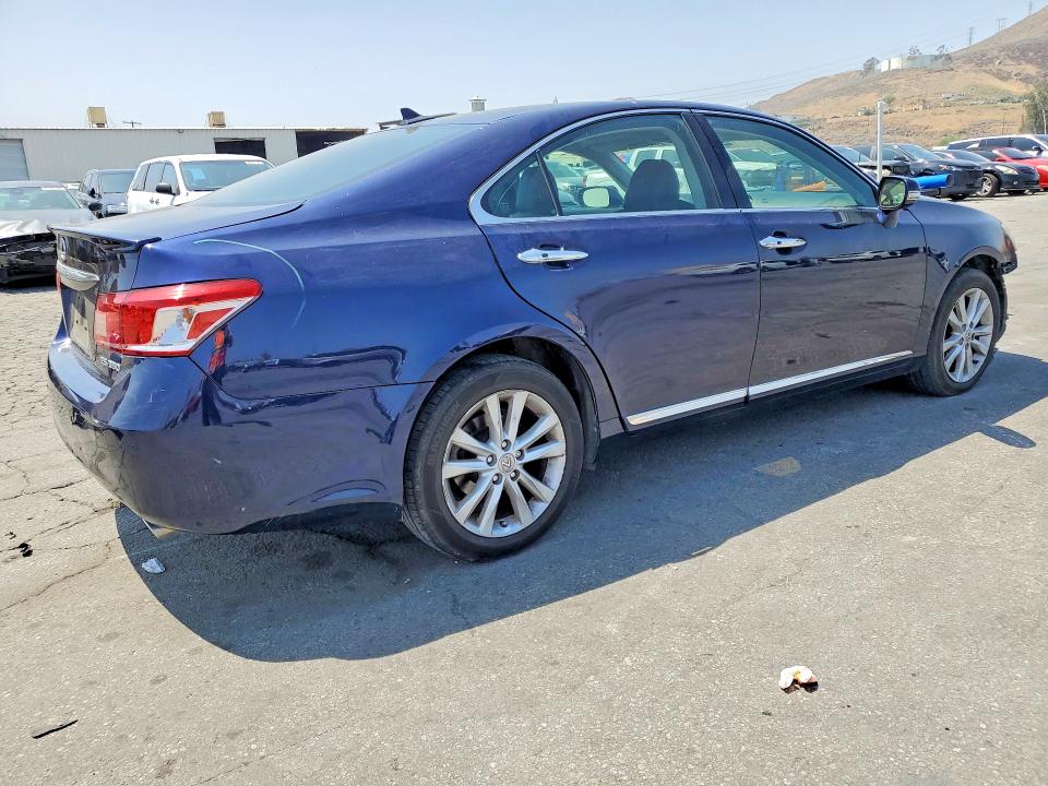 2011 Lexus Es 350 VIN JTHBK1EG5B2464874 COPART salvage auction — FRONT END, CA - SALVAGE CERTIFICATE, sold $2,400 on 2026-07-02 (photo 3)