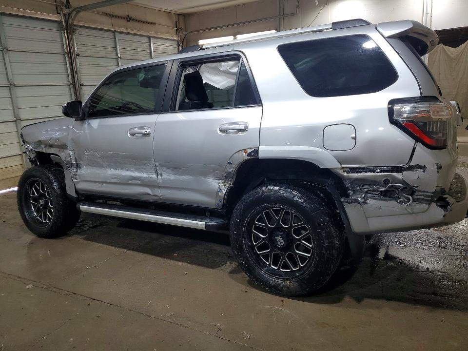 2016 Toyota 4runner VIN JTEBU5JR3G5345524 COPART salvage auction — ALL OVER, Tn - Salvage Certificate, sold $4,500 on 2026-07-19 (photo 2)