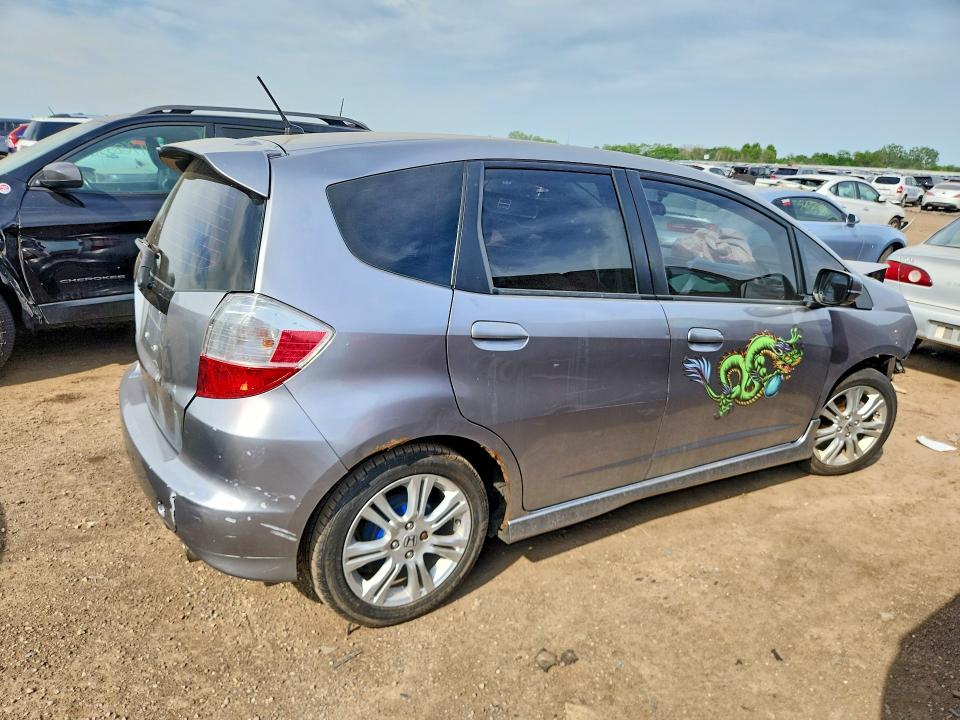 2009 Honda Fit VIN JHMGE87409S053515 COPART salvage auction — FRONT END, IL - JUNKING CERT OF A VEHICLE, sold $275 on 2026-07-21 (photo 3)