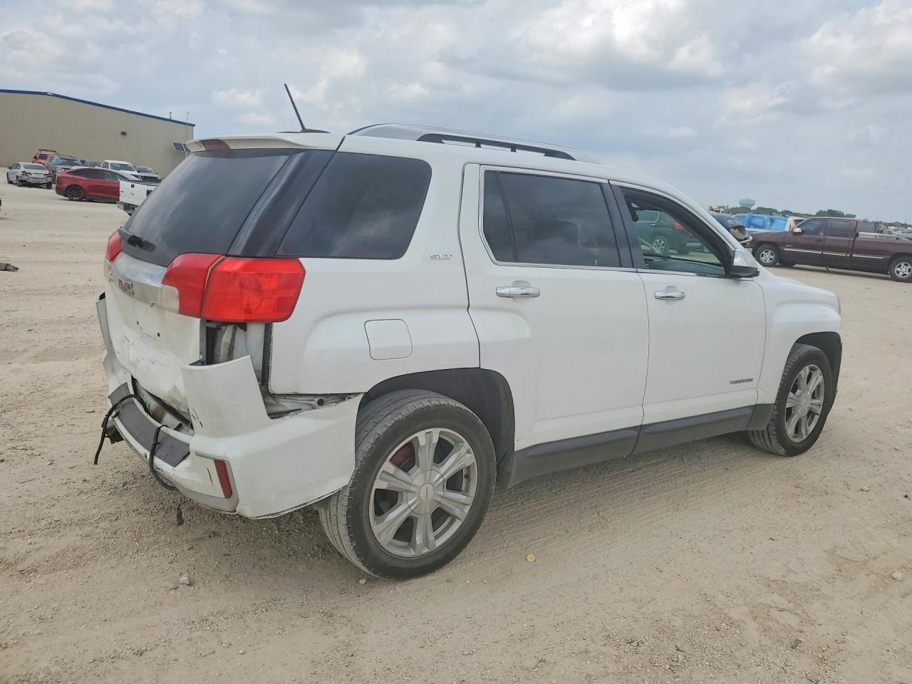 2017 GMC Terrain VIN 2GKALPEK1H6335631 COPART salvage auction — Rear End, TX - SALVAGE VEHICLE TITLE, sold $1,700 on 2026-07-09 (photo 3)