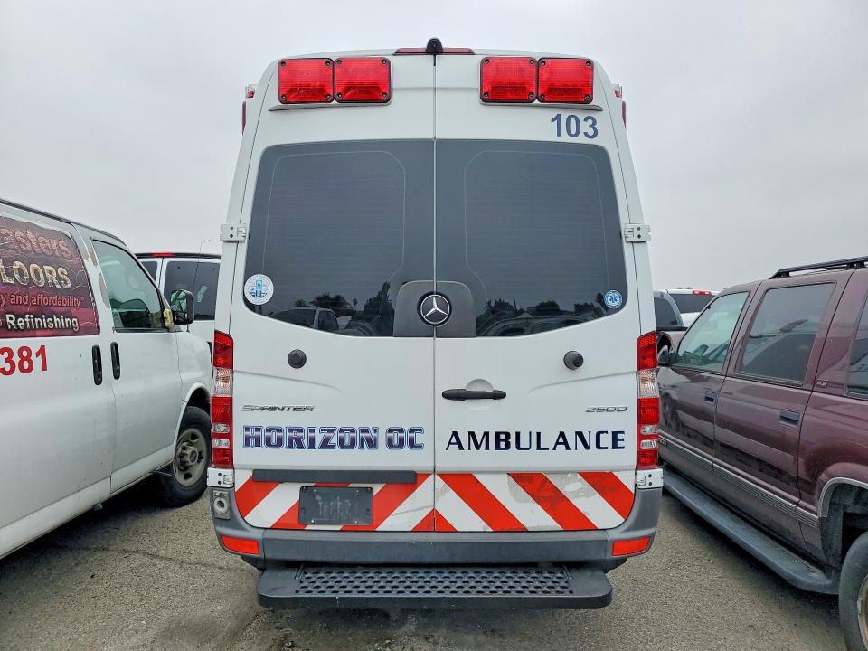 2017 Mercedes-benz Sprinter VIN WDAPE7CD6HP412176 COPART salvage auction — SIDE, CA - SALVAGE CERTIFICATE, sold $1,650 on 2026-07-15 (photo 6)