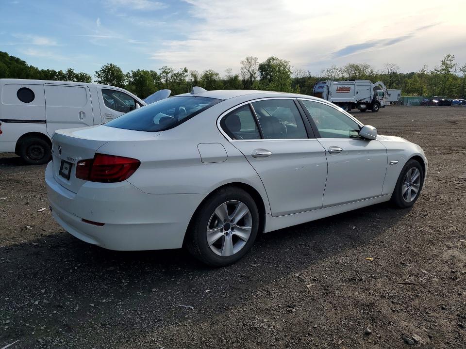 2013 BMW 5er VIN WBAXH5C56DD114317 COPART salvage auction — MINOR DENT/SCRATCHES, Ny - Certificate Of Title, sold $575 on 2026-07-02 (photo 3)