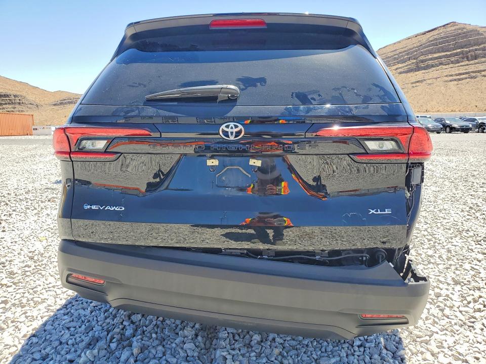 2025 Toyota Highlander VIN 5TDACAB50SS045319 COPART salvage auction — REAR END, Nv - Salvage Title, sold $27,250 on 2026-09-16 (photo 6)