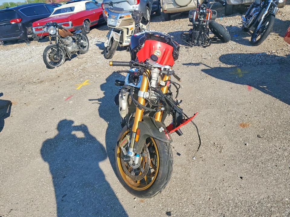 2012 Aprilia VIN ZD4RKU004CS001707 COPART salvage auction — FRONT END, Ia - Cert Of Title-Salvage Title, sold $1,700 on 2026-07-02 (photo 2)