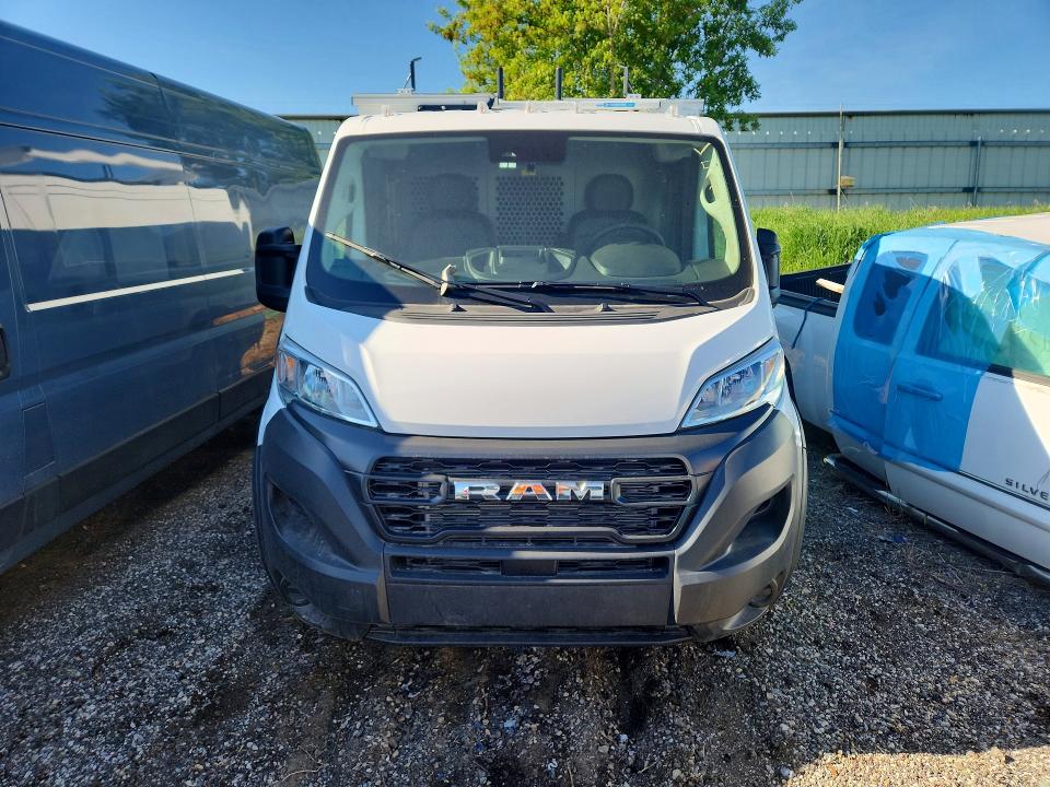 2026 Ram Promaster 1500 VIN 3C6LRVNG9TE162167 COPART salvage auction — SIDE, MI - CERT OF TITLE-SALVAGE VEHICLE, sold $13,700 on 2026-08-12 (photo 5)