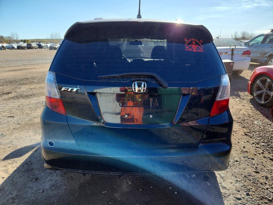 2010 Honda Fit VIN JHMGE8G50AC805561 COPART salvage auction — SIDE, On - Permit No Brand - Unfit, sold $250 on 2026-07-23 (photo 6)