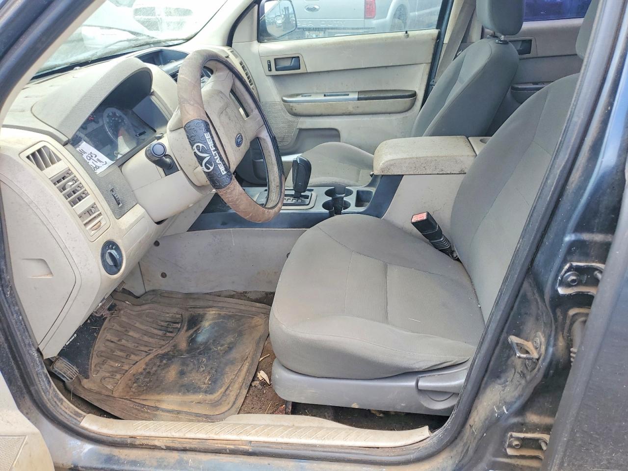 2008 Ford Escape VIN 1FMCU92Z58KB85451 COPART salvage auction — Water/Flood, HI - CERTIFICATE OF SALVAGE, sold $1 on 2026-06-29 (photo 7)
