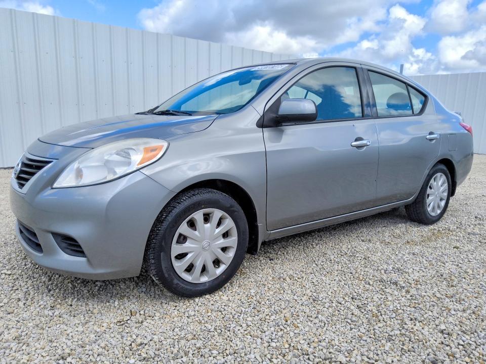 2014 Nissan Versa VIN 3N1CN7APXEL829237 COPART salvage auction — MINOR DENT/SCRATCHES, Fl - Certificate Of Title, sold $4,300 on 2026-07-09 (photo 1)