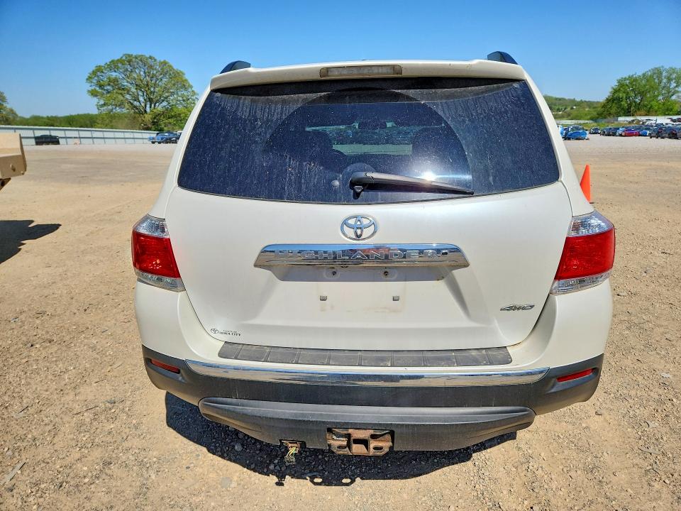 2012 Toyota VIN 5TDDK3EH2CS119178 COPART salvage auction — HAIL, Wi - Junked Vehicle Bill Of Sale, sold $3,650 on 2026-07-14 (photo 6)