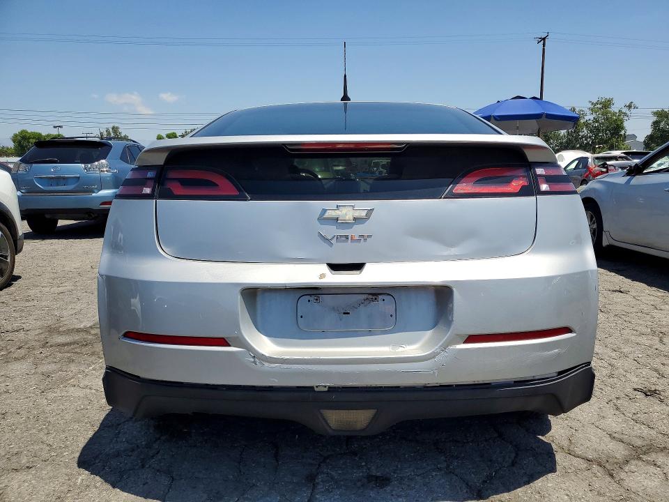 2014 Chevrolet Volt VIN 1G1RE6E43EU172796 COPART salvage auction — MINOR DENT/SCRATCHES, IN - DIS/DLR/EXP ONLY CLEAN TITLE, sold $1,050 on 2026-07-09 (photo 6)