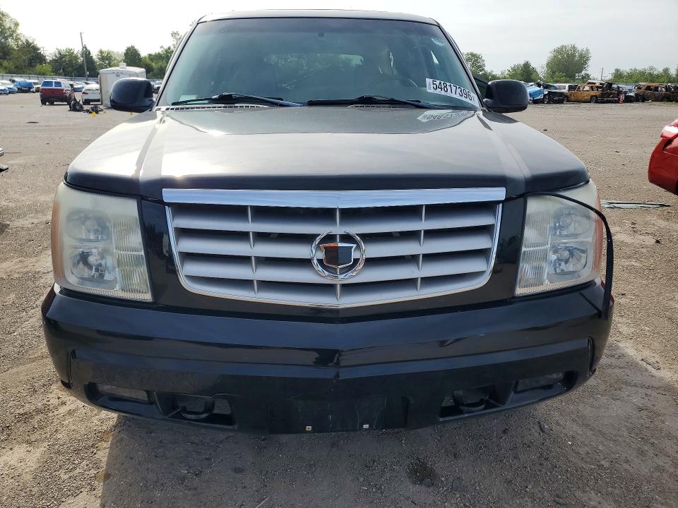 2002 Cadillac Escalade VIN 1GYEK63N02R101817 COPART salvage auction — VANDALISM, Il - Salvage Certificate, sold $1,500 on 2026-07-02 (photo 5)
