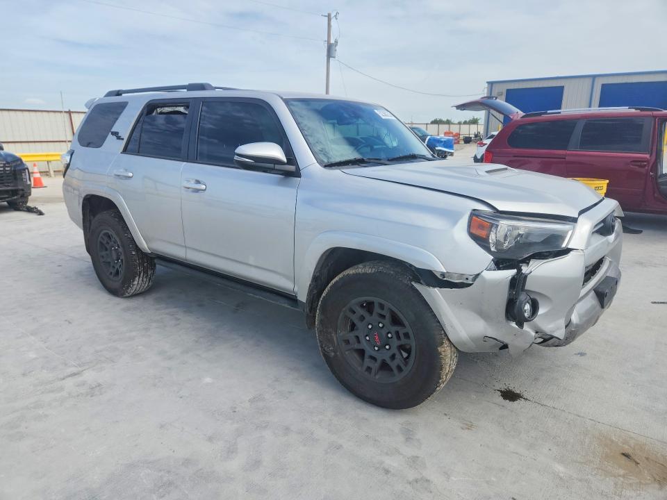 2023 Toyota 4runner VIN JTERU5JR6P6191724 COPART salvage auction — FRONT END, Tx - Salvage Vehicle Title, sold $17,700 on 2026-07-10 (photo 4)