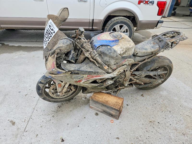 2022 BMW S 1000 VIN WB10E2305N6F96526 COPART salvage auction — WATER/FLOOD, Tx - Nonrepairable Title-Flood, sold $70 on 2026-07-22 (photo 3)