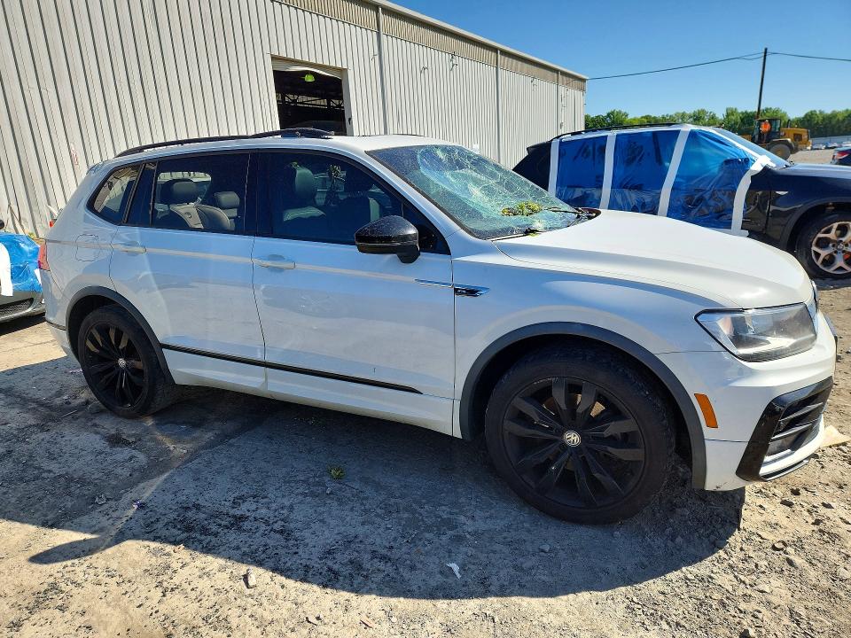 2020 Volkswagen Tiguan VIN 3VV2B7AX7LM173623 COPART salvage auction — FRONT END, NJ - CERT OF TITLE-SALVAGE, sold $3,500 on 2026-08-29 (photo 4)
