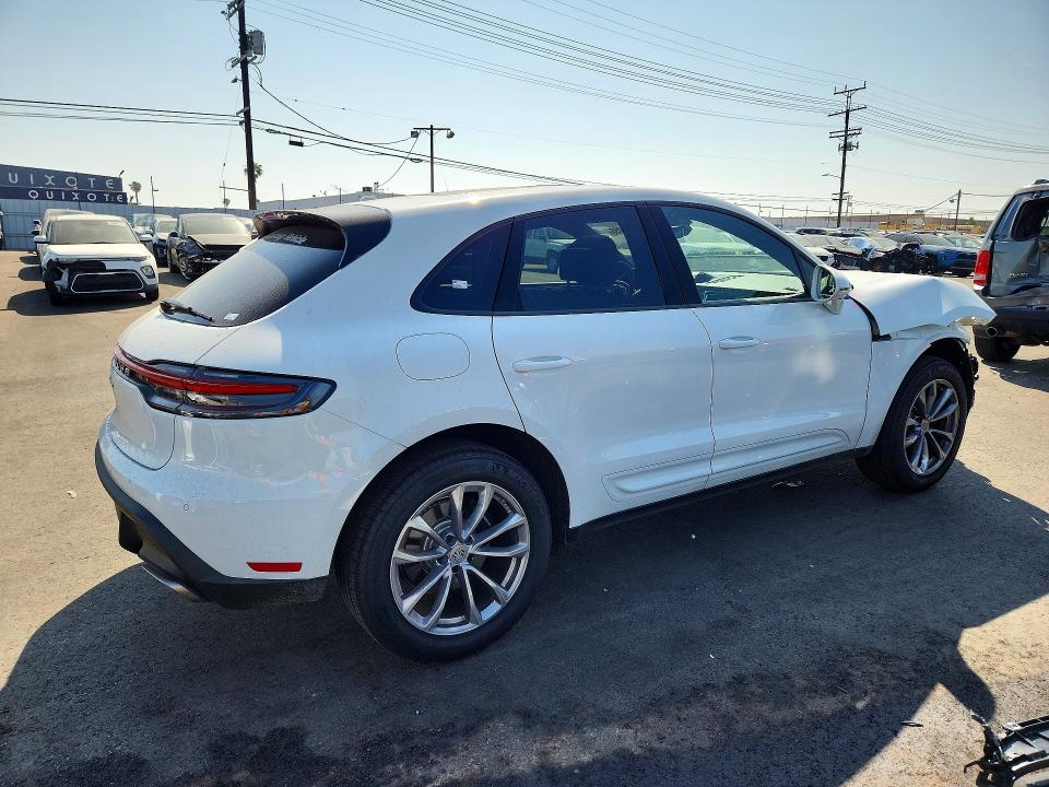 2026 Porsche Macan VIN WP1AA2A58TLB07712 COPART salvage auction — FRONT END, Id - Salvage Certificate Of Title, sold $22,800 on 2026-08-17 (photo 3)