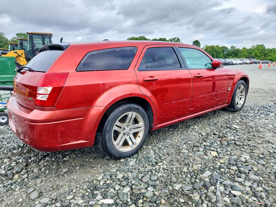 2005 Dodge Magnum VIN 2D4GV58245H624487 COPART salvage auction — NORMAL WEAR, Nc - Dealer Only Clean Title, sold $500 on 2026-07-02 (photo 3)