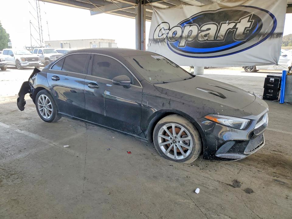 2021 Mercedes-benz A-klasse VIN W1K3G4EB5MJ268445 COPART salvage auction — ROLLOVER, In - Dis/Dlr/Exp Only Clean Title, sold $4,100 on 2026-07-21 (photo 4)