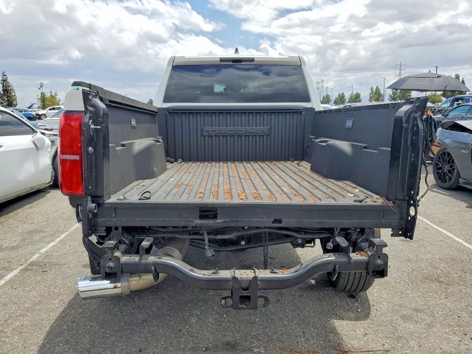 2024 Toyota Tacoma VIN 3TMLB5JN0RM082174 COPART salvage auction — SIDE, Ca - Salvage Certificate, sold $22,500 on 2026-08-25 (photo 6)