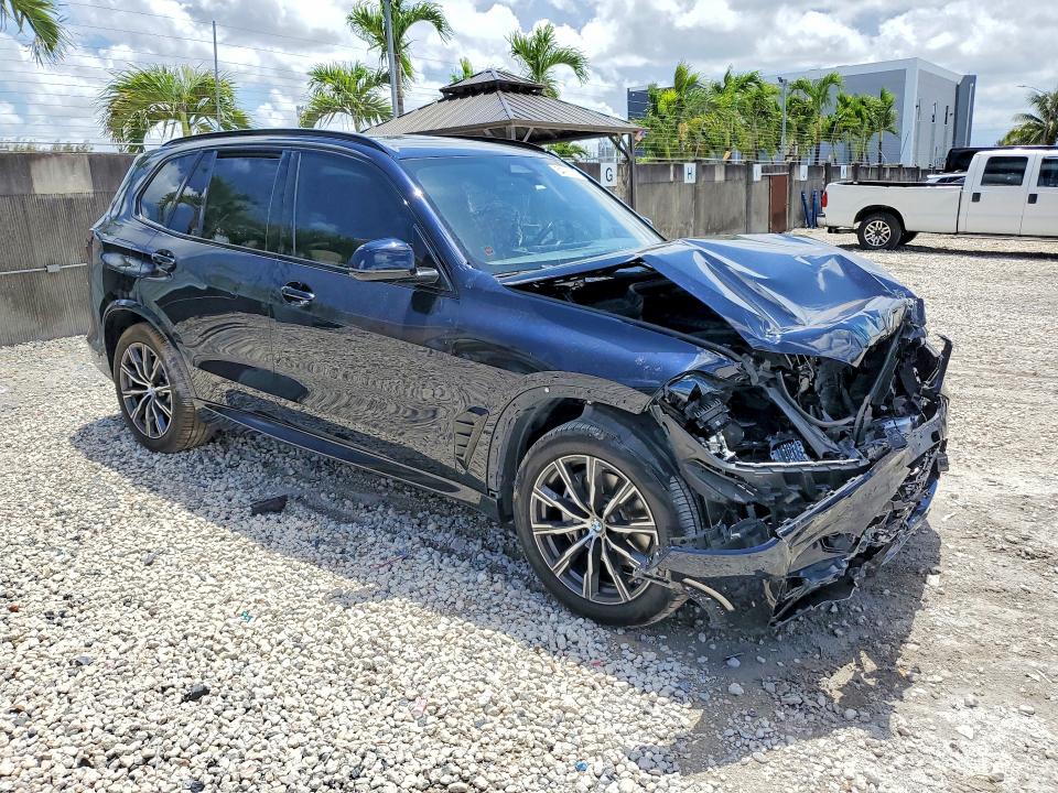 2025 BMW VIN 5UX23EU05S9X88827 COPART salvage auction — FRONT END, Fl - Cert Of Title Slvg Rebuildable, sold $350 on 2026-07-21 (photo 4)