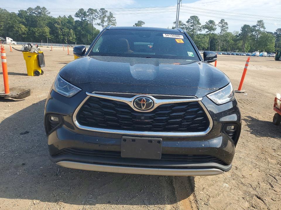 2021 Toyota Highlander VIN 5TDFZRAH9MS078594 COPART salvage auction — WATER/FLOOD, La - Cert Of Title-Salvage, sold $9,700 on 2026-07-24 (photo 5)