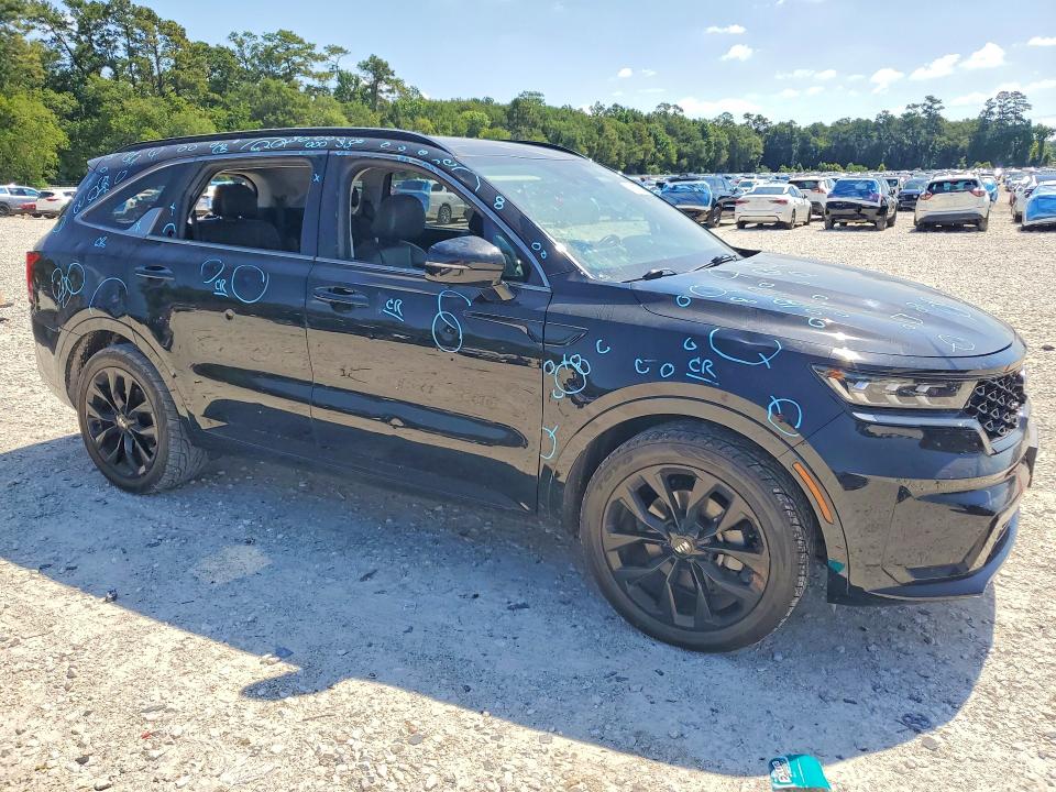 2021 Kia Sorento VIN 5XYRK4LFXMG012195 COPART salvage auction — HAIL, Tx - Certificate Of Title, sold $2,000 on 2026-07-21 (photo 4)