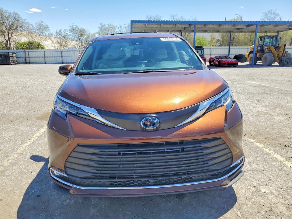 2022 Toyota Sienna VIN 5TDJRKEC2NS090166 COPART salvage auction — SIDE, Nv - Salvage Title, sold $17,500 on 2026-07-30 (photo 5)