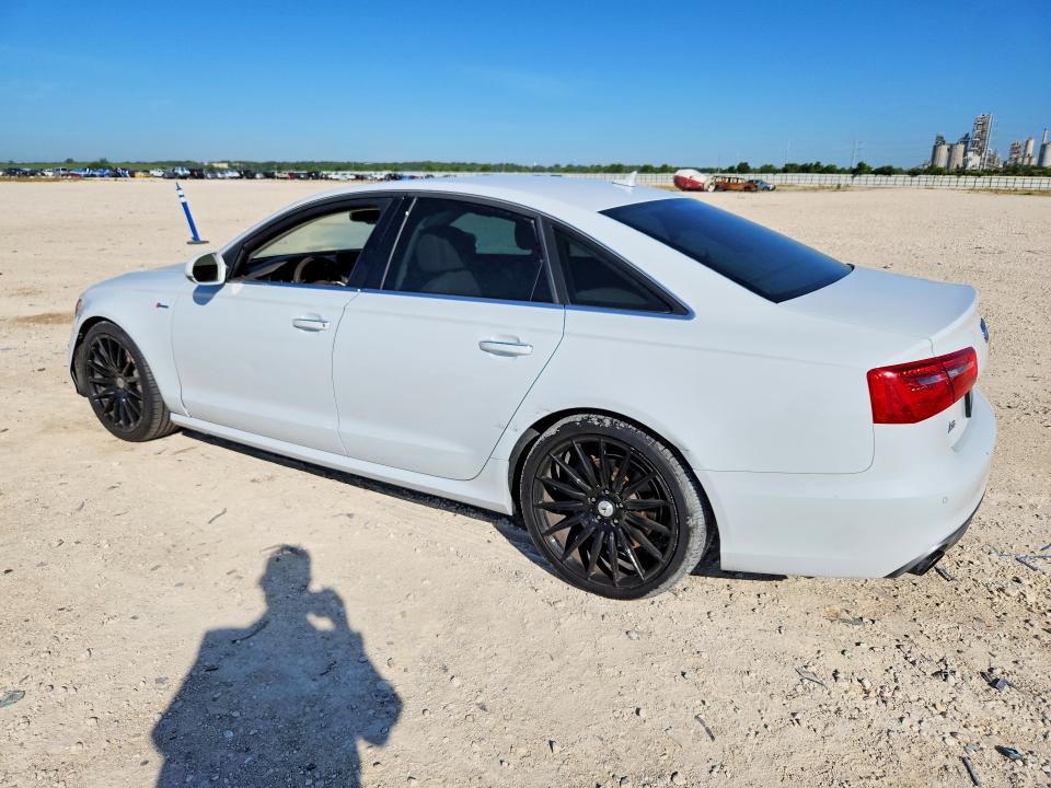 2015 Audi VIN WAUFGAFC8FN002990 COPART salvage auction — MINOR DENT/SCRATCHES, Tx - Certificate Of Title, sold $2,250 on 2026-07-02 (photo 2)