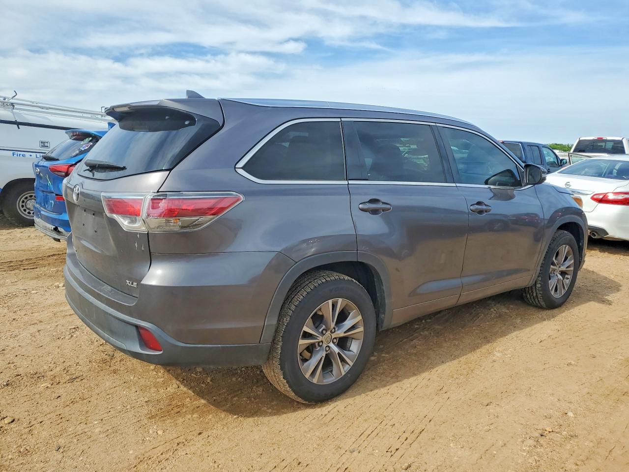 2015 Toyota Highlander VIN 5TDKKRFH6FS099613 COPART salvage auction — Hail, TX - CERTIFICATE OF TITLE, sold $8,600 on 2026-07-09 (photo 3)